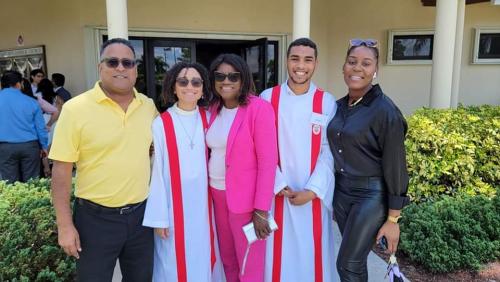 04-22-2023-Gary-Gabby-Sandy-Raffie-Shannie-at-First-Communion-Confirmation