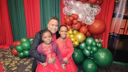 Gary-with-Heavenly-Harmony-Christmas-in-Charleston-2022